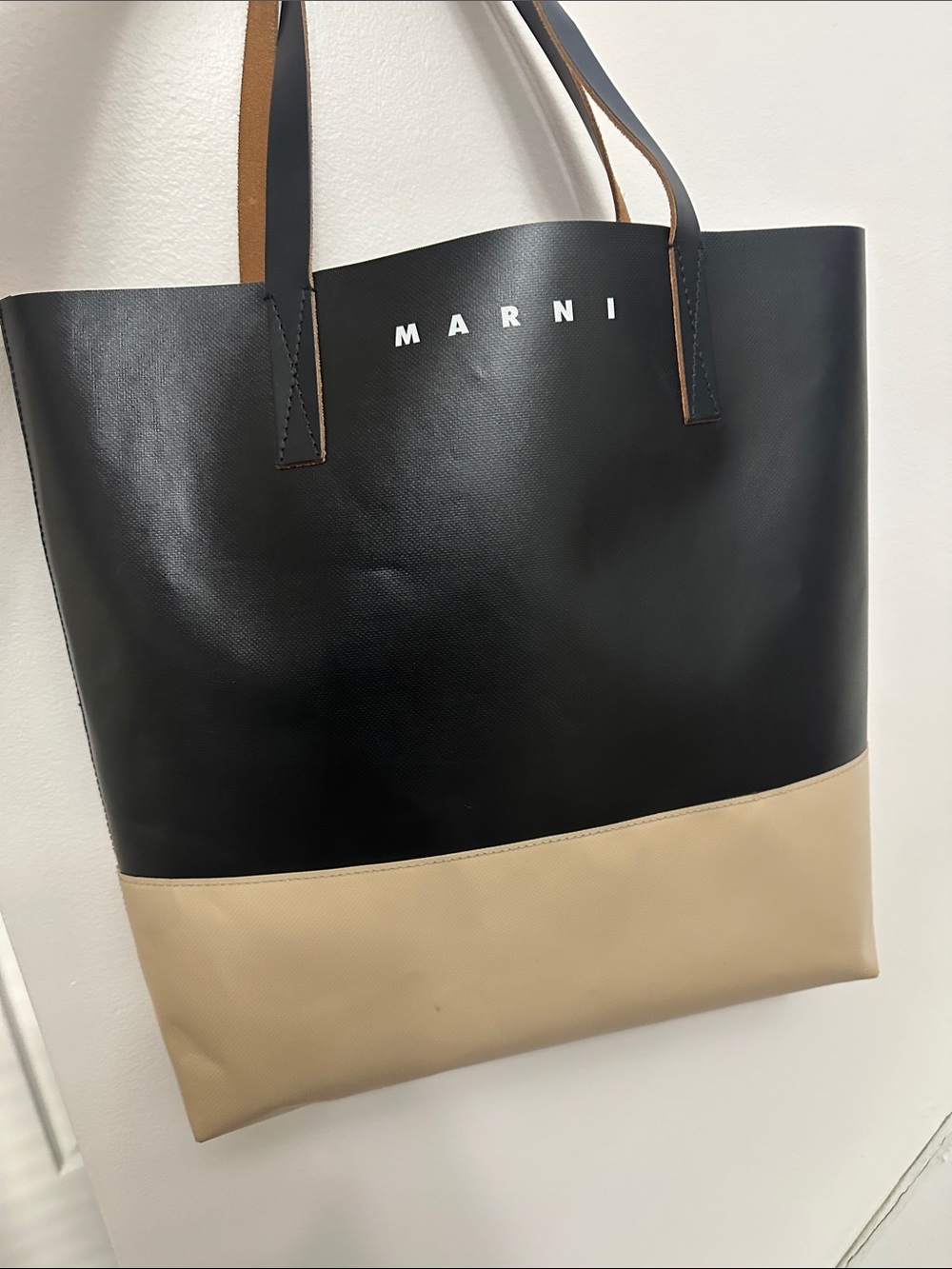 ✨ Marni Tribeca Tote Bag – Black / Beige Colorblock ✨ - Picture 14 of 14